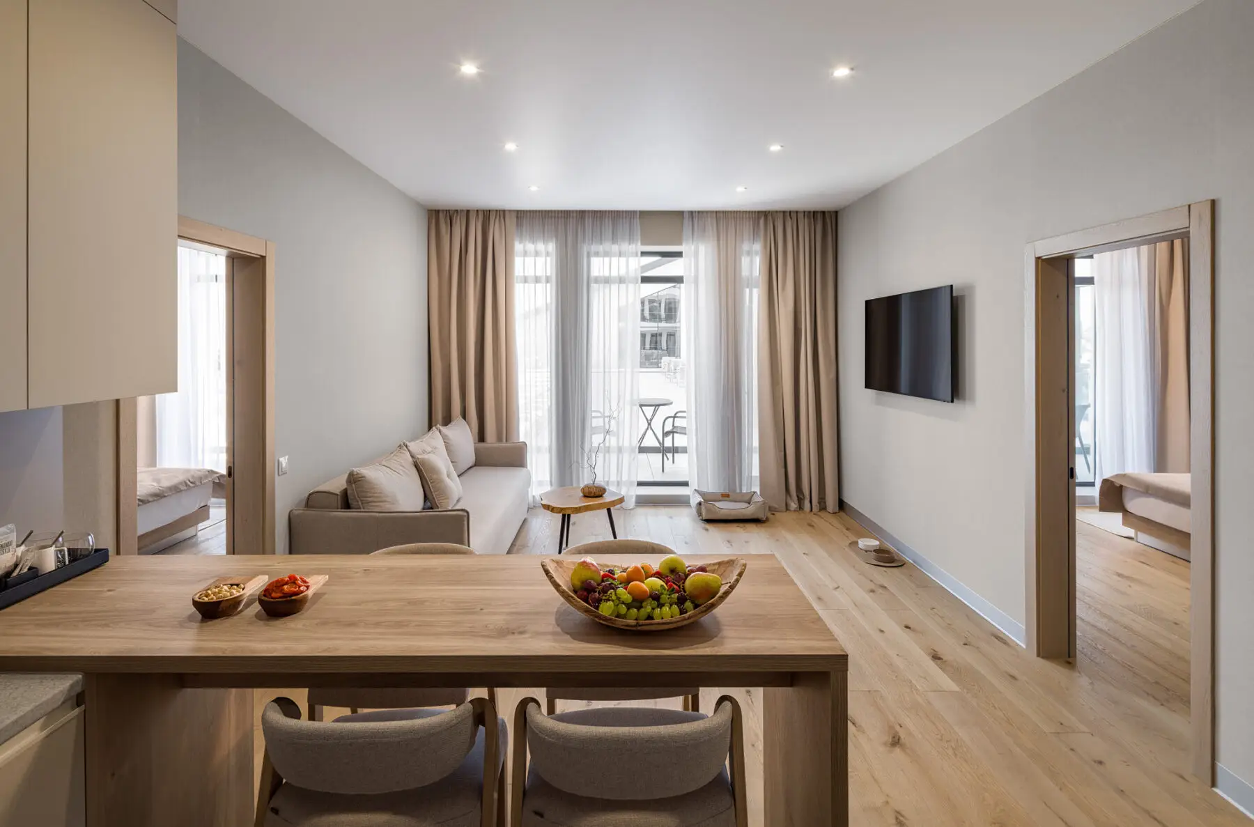 Сімейний люкс із кухнею та балконом в Rikka &mdash; відпочинок у Закарпатті &ndash; Зображення 6