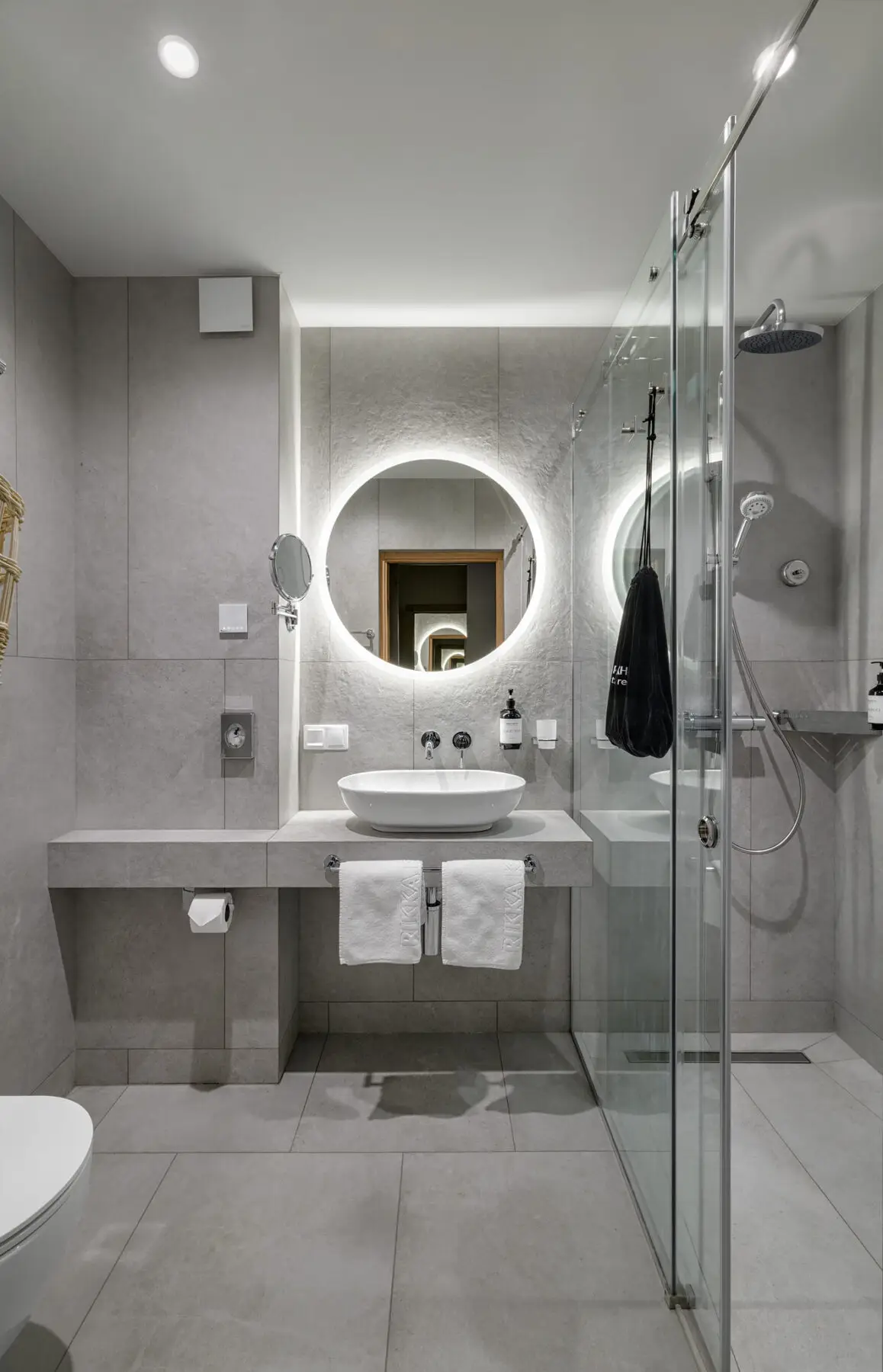 Напівлюкс у Rikka Khust &mdash; комфортний номер із атмосферою Закарпаття &ndash; Зображення 26