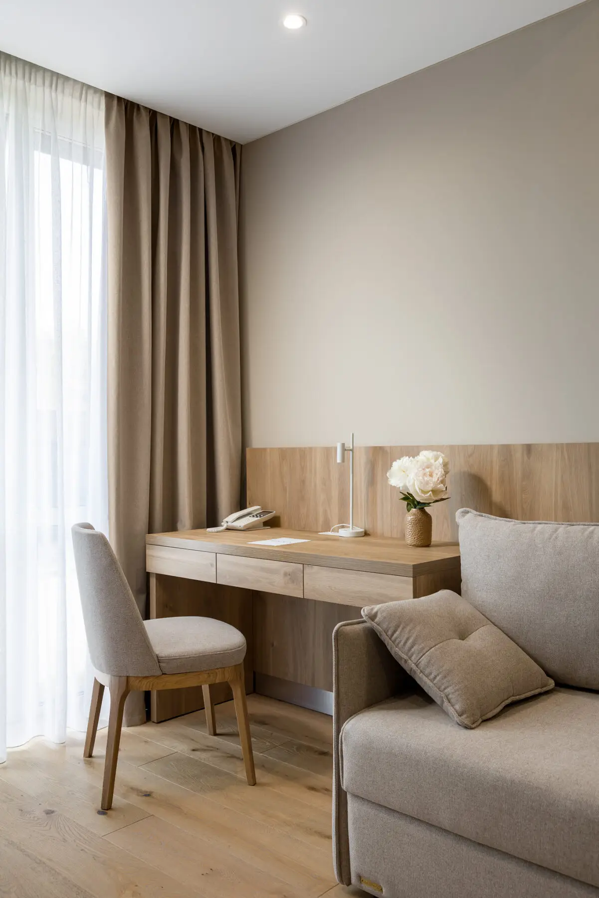 Люкс з кухнею та спальнею у Rikka Khust &mdash; номер в Закарпатті &ndash; Зображення 35