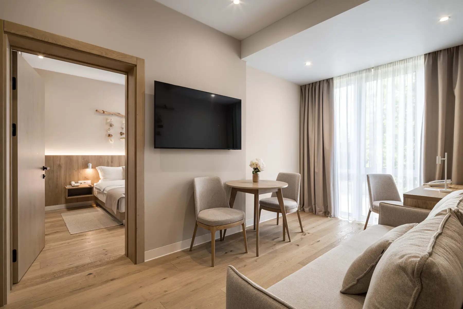 Люкс з кухнею та спальнею у Rikka Khust &mdash; номер в Закарпатті &ndash; Зображення 26