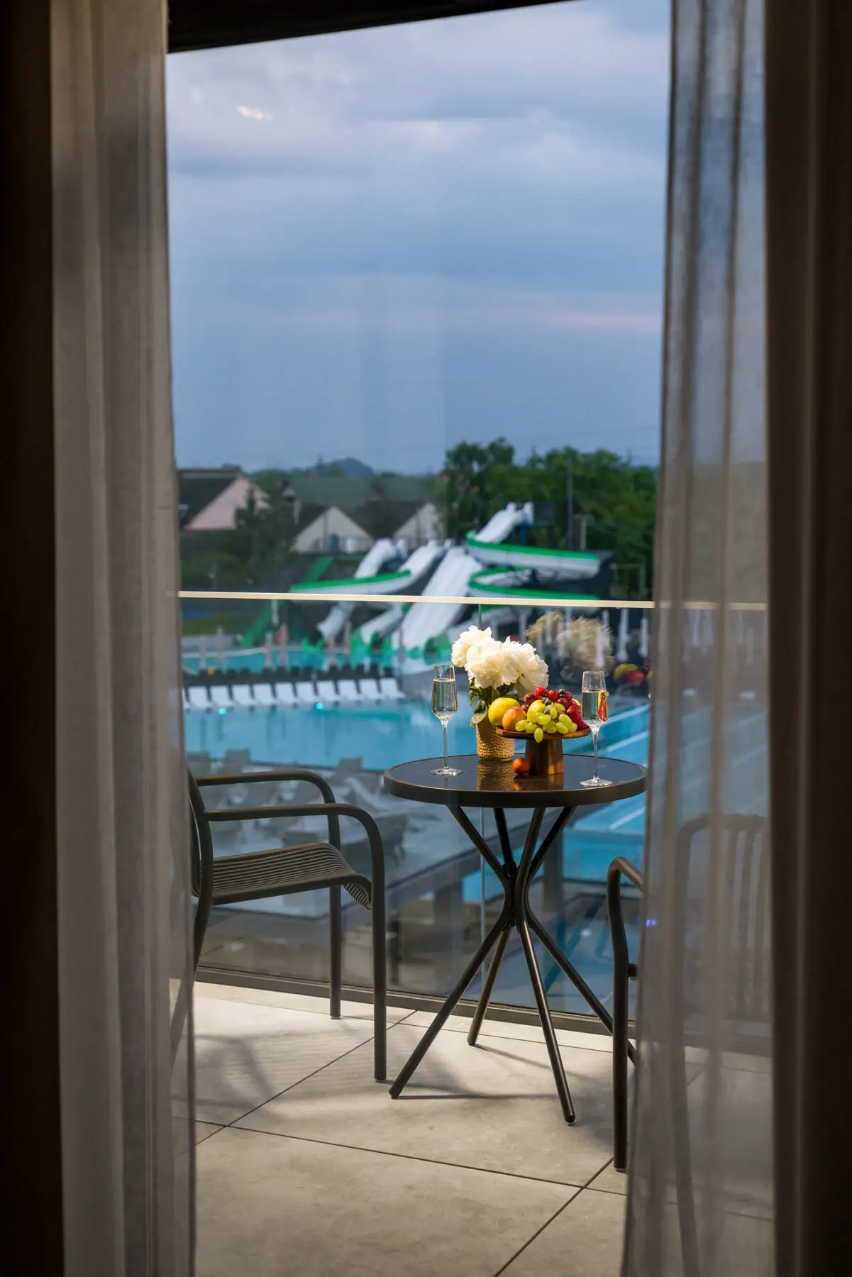 Напівлюкс у Rikka Khust &mdash; комфортний номер із атмосферою Закарпаття &ndash; Зображення 25