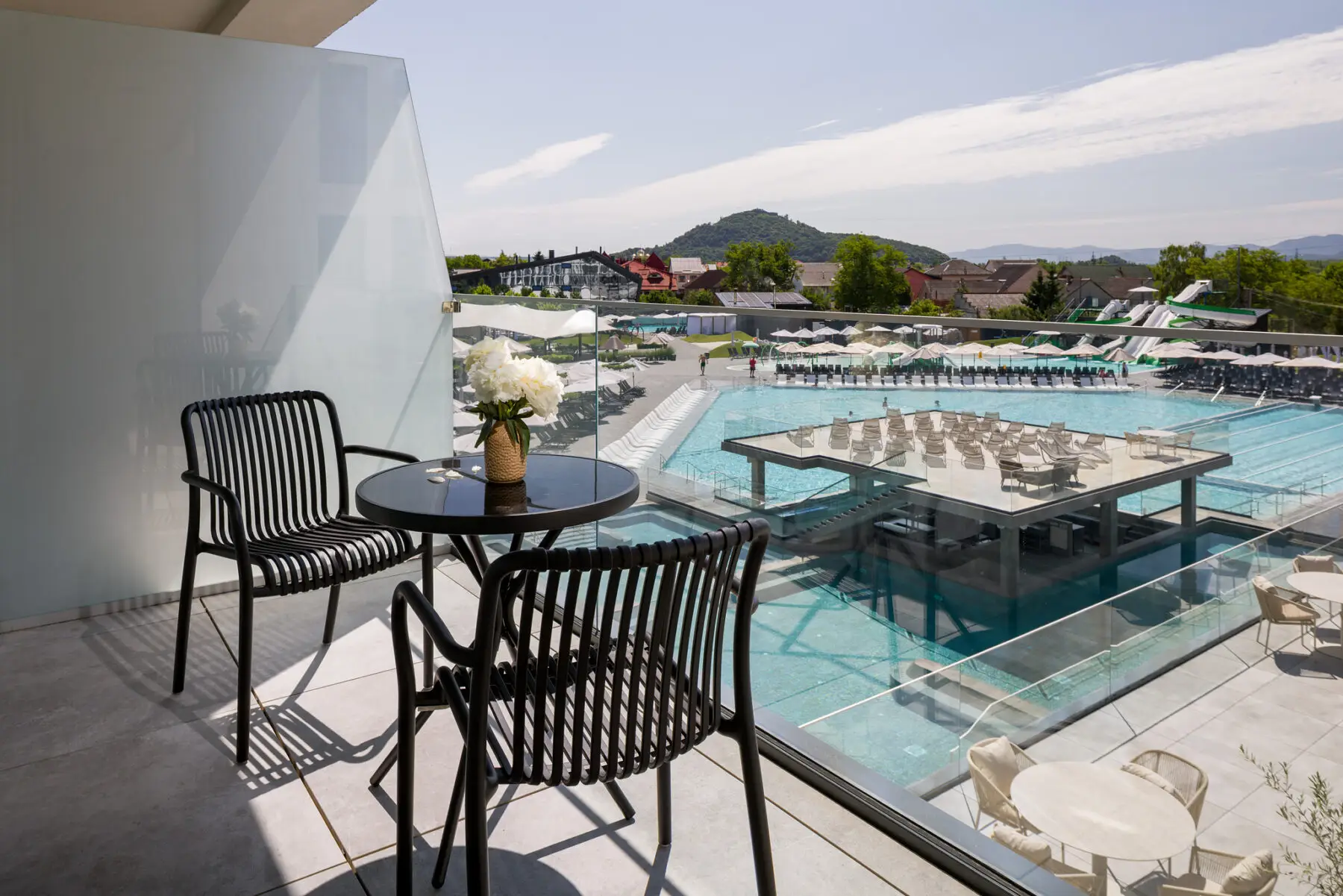 Напівлюкс у Rikka Khust &mdash; комфортний номер із атмосферою Закарпаття &ndash; Зображення 21